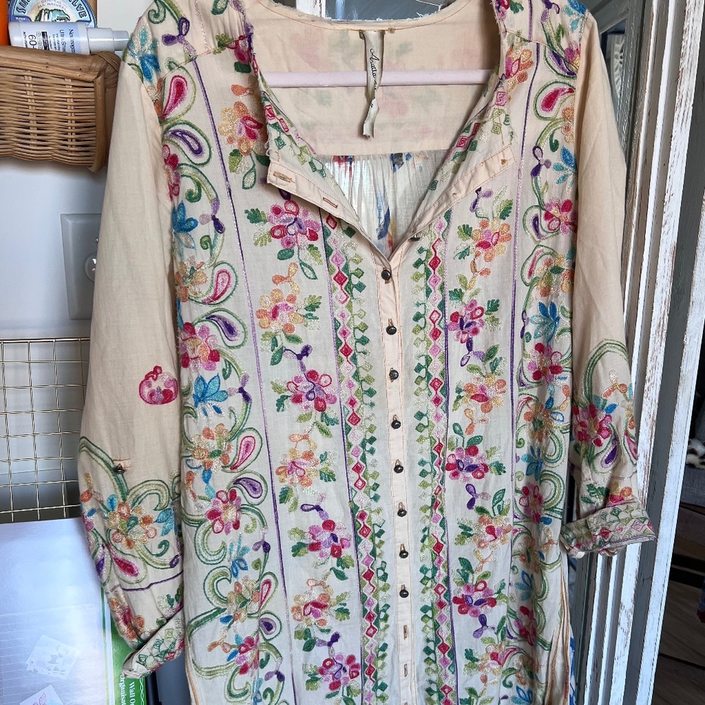 Aratta Silent Journey collection: long tunic/dress